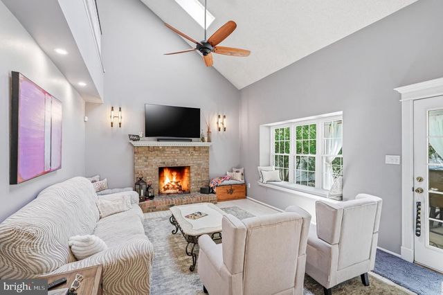 3 CAVESON TRL, Sewell, NJ 08080