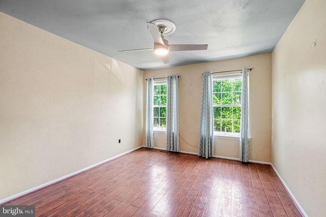 3 CAVESON TRL, Sewell, NJ 08080