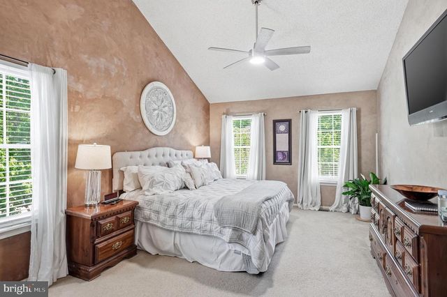3 CAVESON TRL, Sewell, NJ 08080