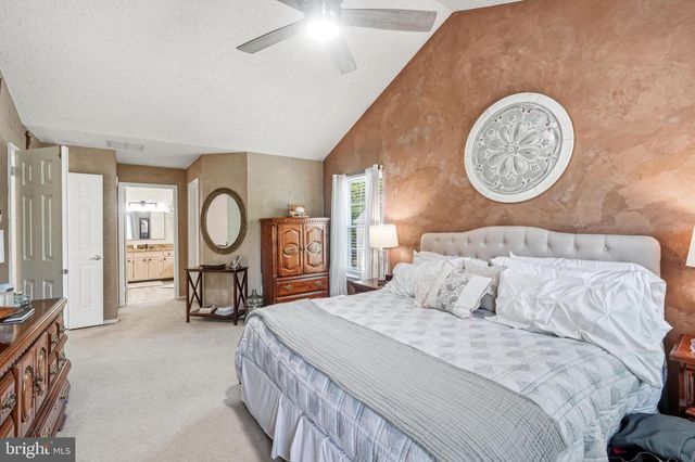 3 CAVESON TRL, Sewell, NJ 08080