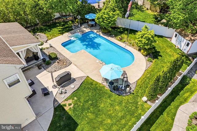 3 CAVESON TRL, Sewell, NJ 08080
