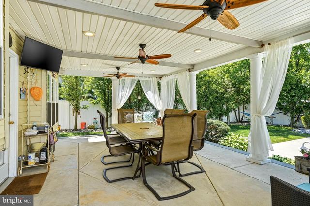 3 CAVESON TRL, Sewell, NJ 08080
