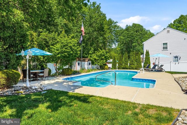 3 CAVESON TRL, Sewell, NJ 08080