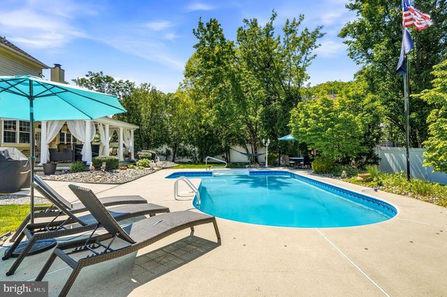 3 CAVESON TRL, Sewell, NJ 08080