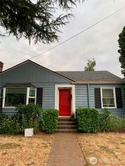 3012 35th Avenue W, Seattle, WA 98199