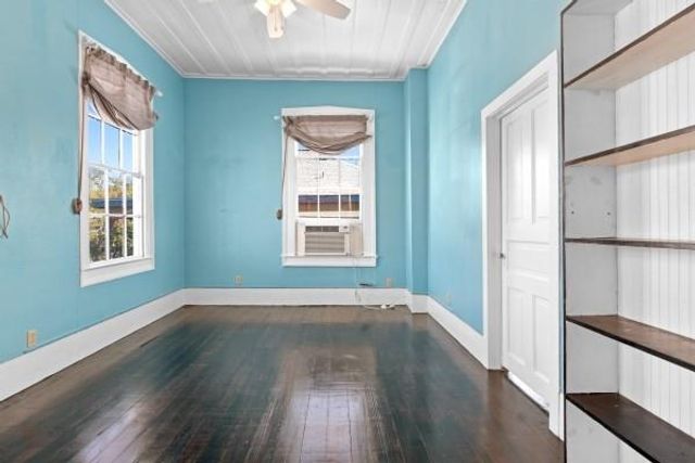 2417 Avenue M, Galveston, TX 77550