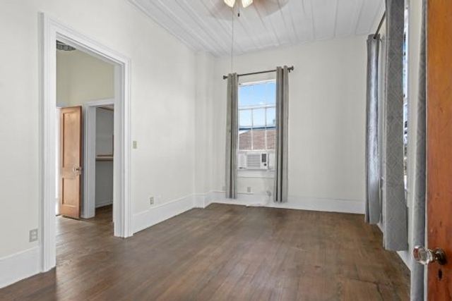 2417 Avenue M, Galveston, TX 77550