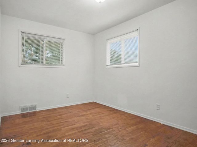 2100 Bruce Avenue, Lansing, MI 48915