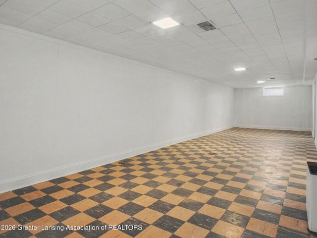2100 Bruce Avenue, Lansing, MI 48915