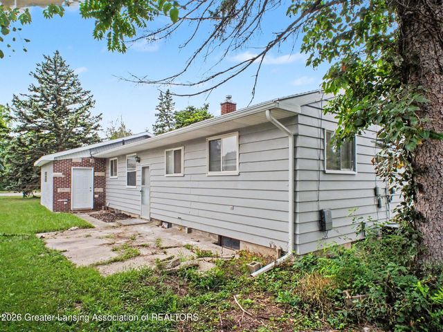 2100 Bruce Avenue, Lansing, MI 48915