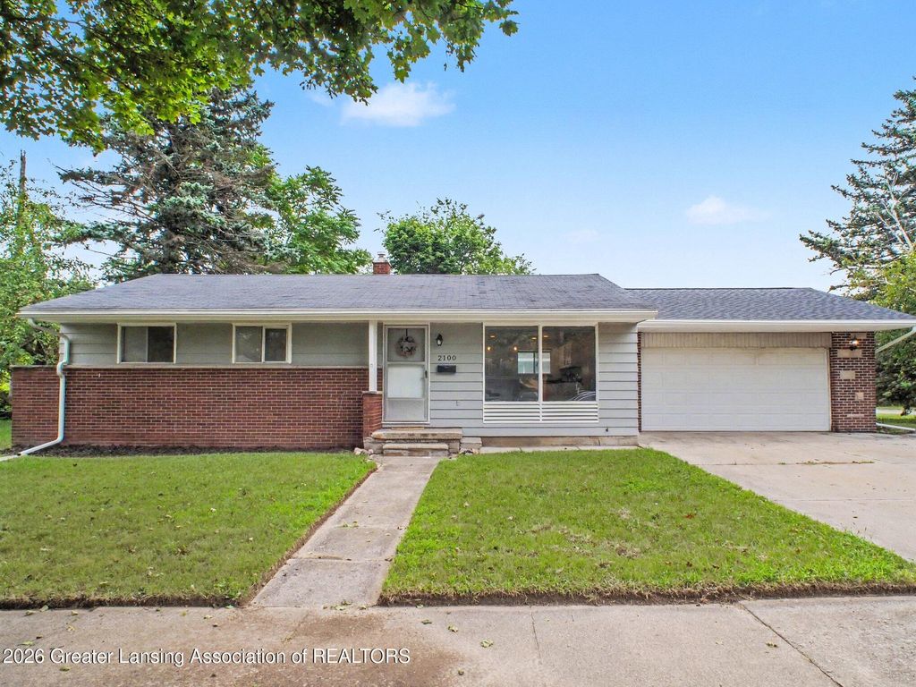 2100 Bruce Avenue, Lansing, MI 48915
