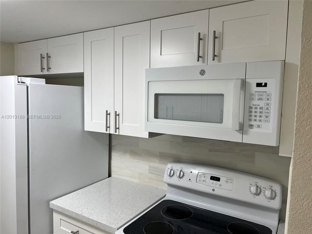 14415 N Kendall Dr 102G, Miami, FL 33186