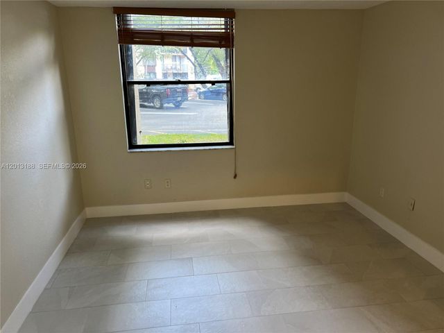 14415 N Kendall Dr 102G, Miami, FL 33186