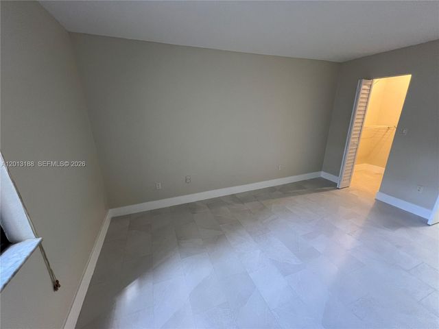 14415 N Kendall Dr 102G, Miami, FL 33186