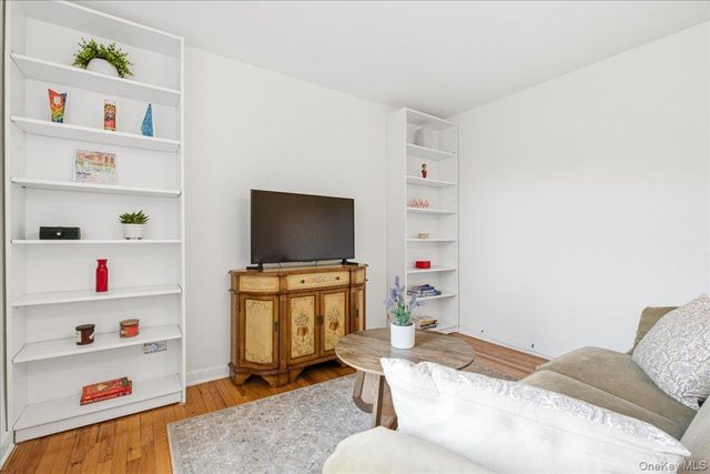 84-50 169th Street 315, Jamaica, NY 11432
