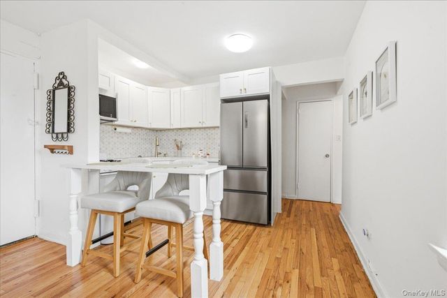 84-50 169th Street 315, Jamaica, NY 11432