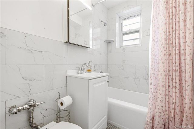 84-50 169th Street 315, Jamaica, NY 11432