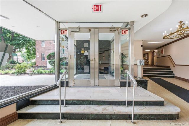 84-50 169th Street 315, Jamaica, NY 11432