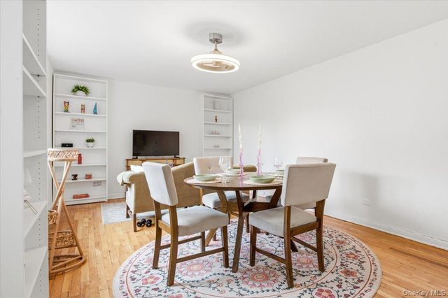 84-50 169th Street 315, Jamaica, NY 11432