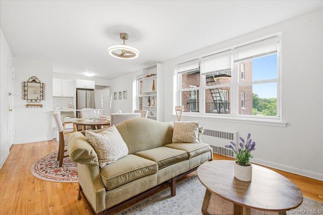 84-50 169th Street 315, Jamaica, NY 11432