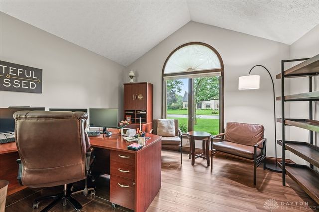2335 Blackoak Drive, Troy, OH 45373