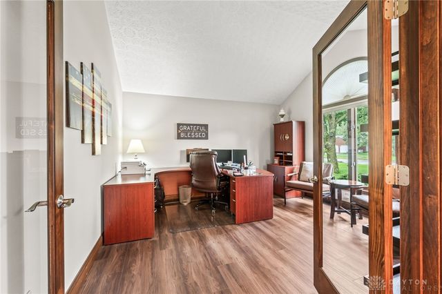 2335 Blackoak Drive, Troy, OH 45373