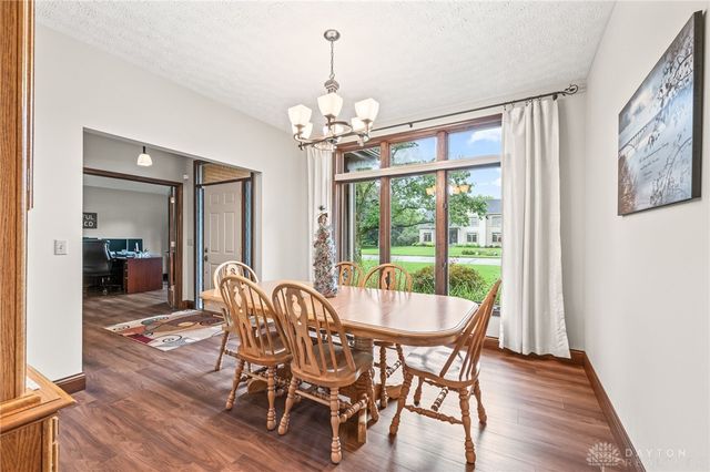 2335 Blackoak Drive, Troy, OH 45373