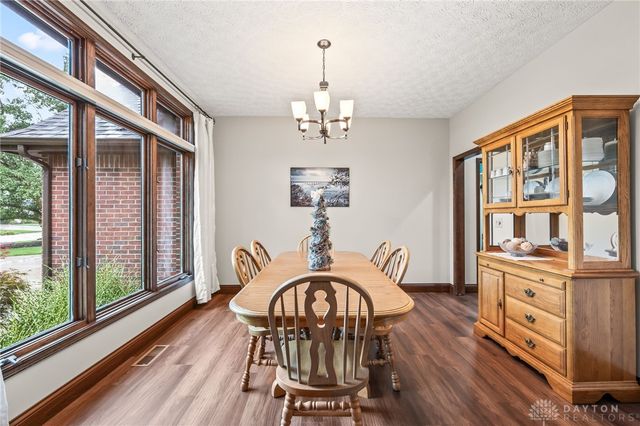 2335 Blackoak Drive, Troy, OH 45373