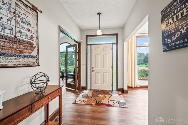 2335 Blackoak Drive, Troy, OH 45373