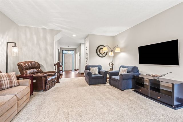 2335 Blackoak Drive, Troy, OH 45373