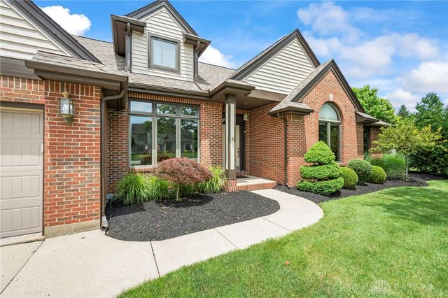 2335 Blackoak Drive, Troy, OH 45373