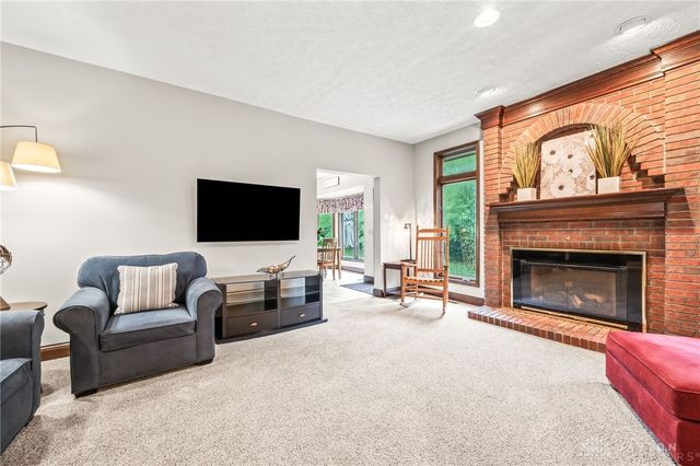 2335 Blackoak Drive, Troy, OH 45373
