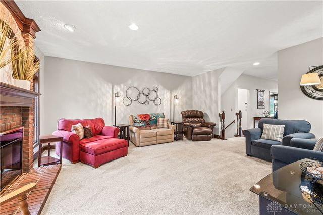 2335 Blackoak Drive, Troy, OH 45373