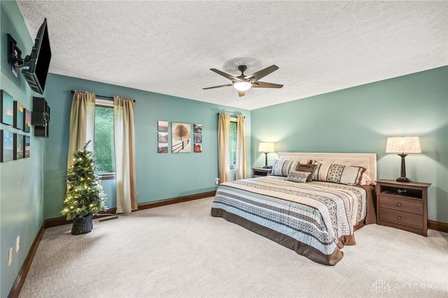 2335 Blackoak Drive, Troy, OH 45373