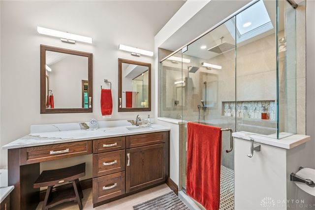 2335 Blackoak Drive, Troy, OH 45373