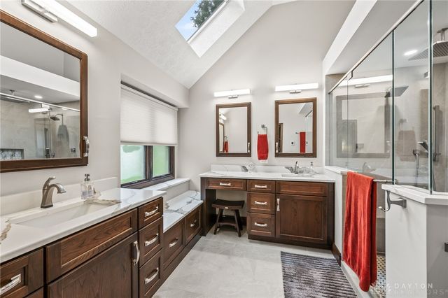 2335 Blackoak Drive, Troy, OH 45373