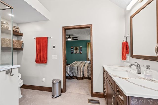 2335 Blackoak Drive, Troy, OH 45373