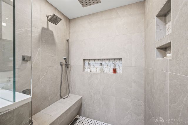2335 Blackoak Drive, Troy, OH 45373