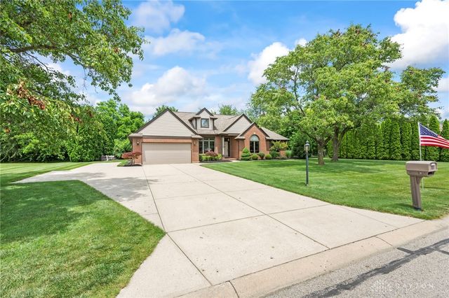 2335 Blackoak Drive, Troy, OH 45373