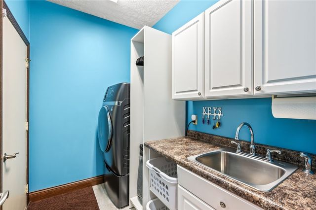 2335 Blackoak Drive, Troy, OH 45373