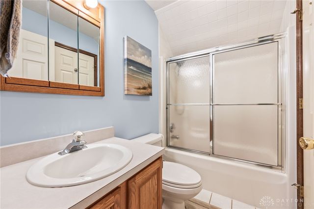 2335 Blackoak Drive, Troy, OH 45373