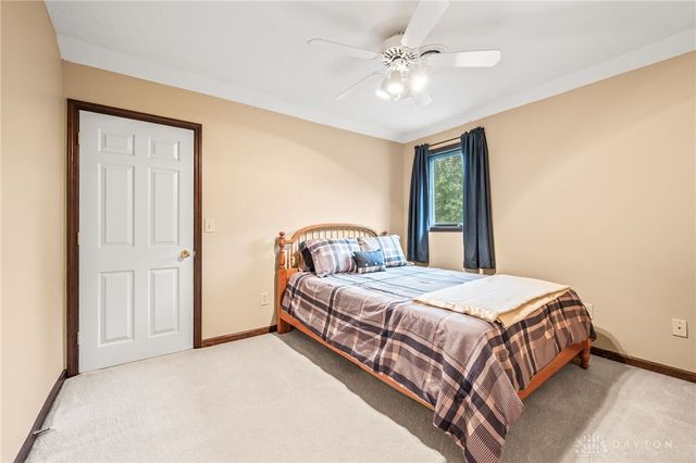 2335 Blackoak Drive, Troy, OH 45373