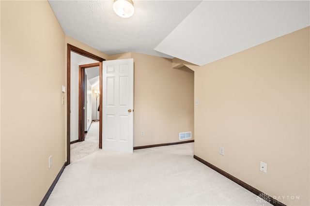 2335 Blackoak Drive, Troy, OH 45373
