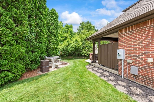 2335 Blackoak Drive, Troy, OH 45373