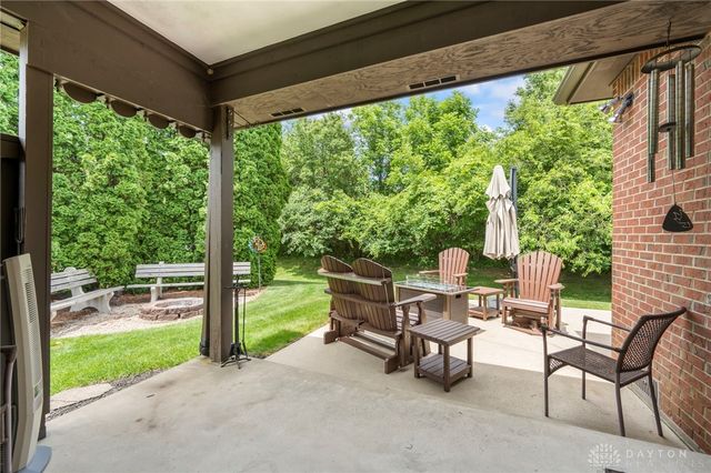 2335 Blackoak Drive, Troy, OH 45373