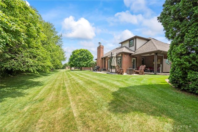 2335 Blackoak Drive, Troy, OH 45373