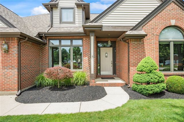 2335 Blackoak Drive, Troy, OH 45373