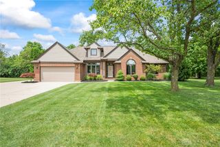 2335 Blackoak Drive, Troy, OH 45373