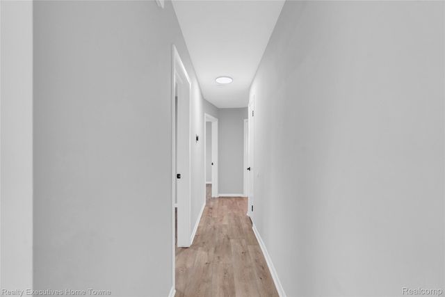 32547 Birkshire Street, St. Clair Shores, MI 48082