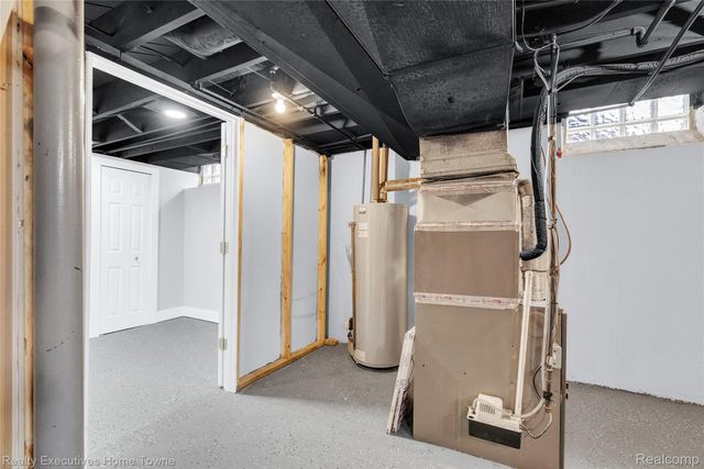 32547 Birkshire Street, St. Clair Shores, MI 48082